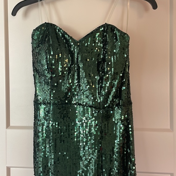 Event Dress - Picture 2 of 6